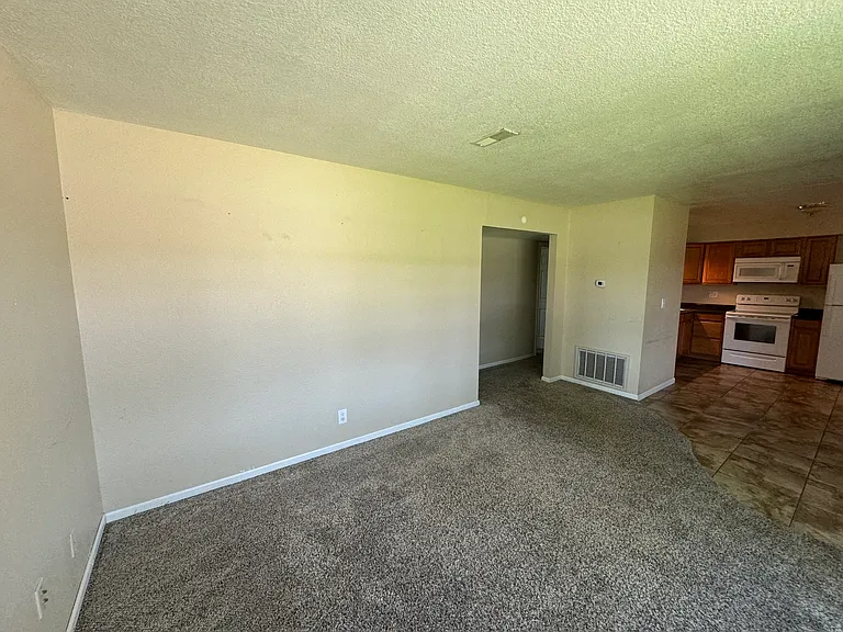 1011 W 24th St #1011 — Photo 11