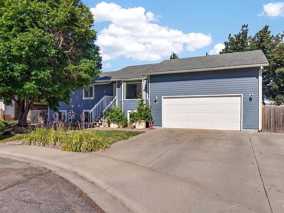 2nd image of 1120 Opal Ct