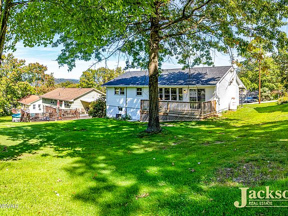 4th image of this home