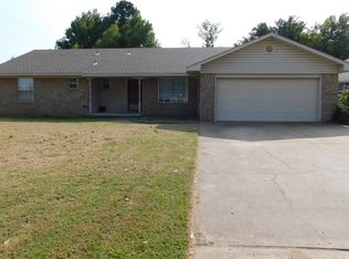 7800 Meadow Dr, Fort Smith, AR 72908