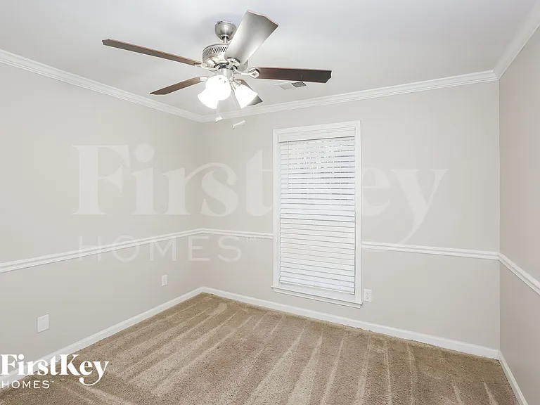 11300 Fox Hill Dr — Photo 12