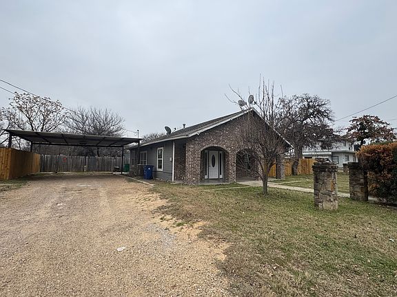 2nd image of 1804 Higgins Ln