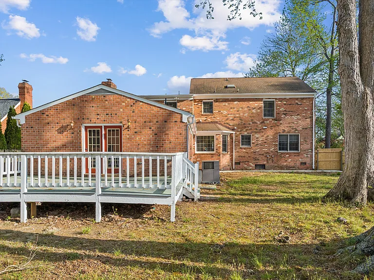 13 Estate Dr — Photo 25