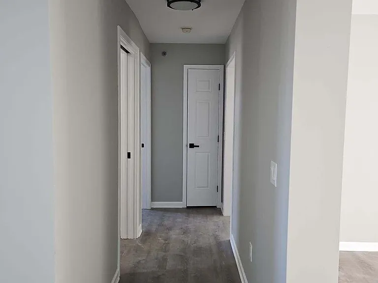 1039 Walker St #D — Photo 5