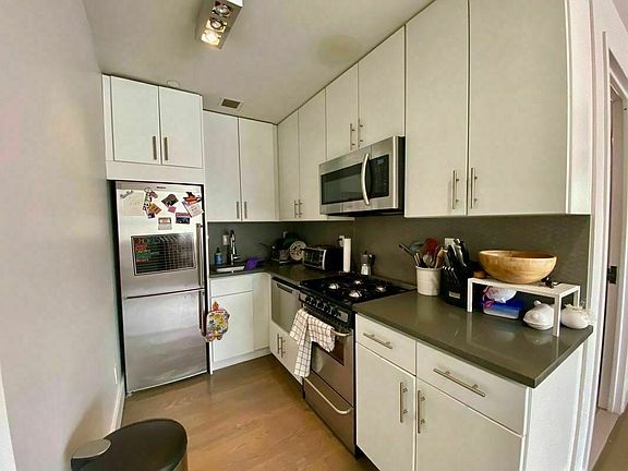 5th image of 155 Meserole St #4N