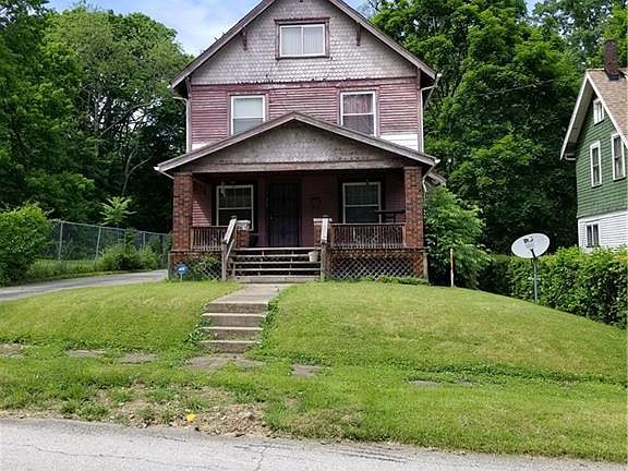 2nd image of 130 Halleck St