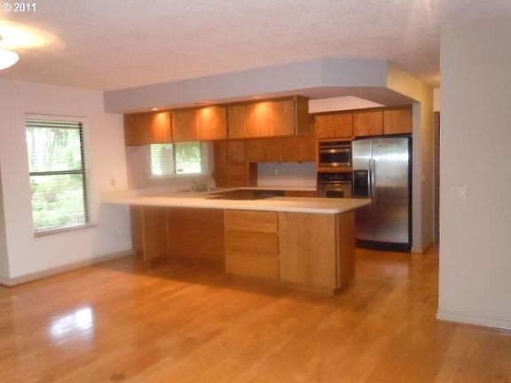 4th image of 7208 NE 83rd Ave