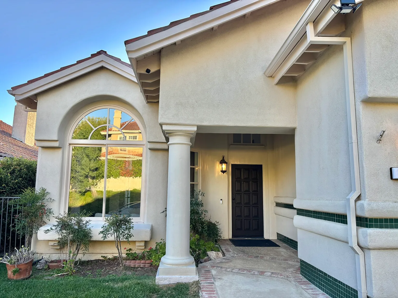 3 bed, 2297 sqft, $6,495 — Photo 2