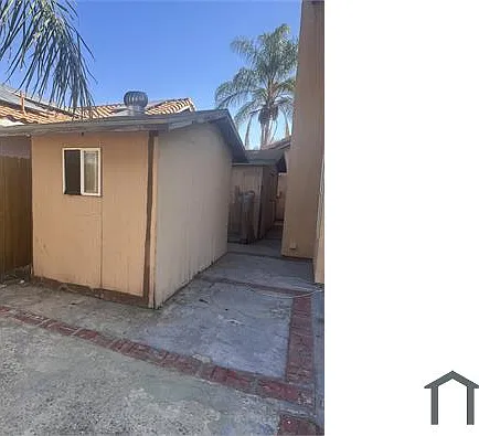581 Gladiola St — Photo 8