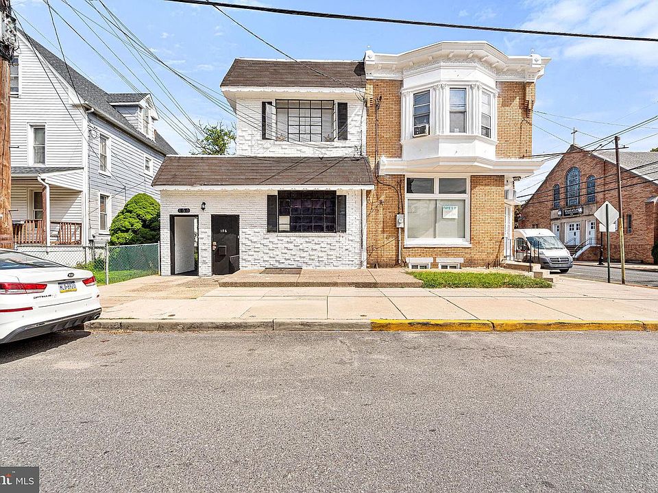 1st image of 156 Chestnut Ave