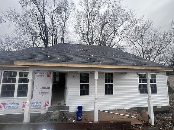 3rd image of 203 Hilltop Dr