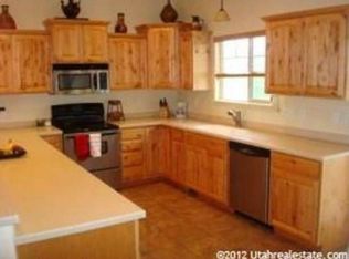 725 W Mystic Creek Way, South Jordan, UT 84095