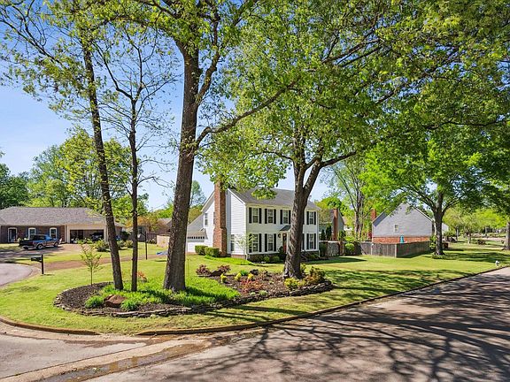 3rd image of 3035 Honey Tree Dr