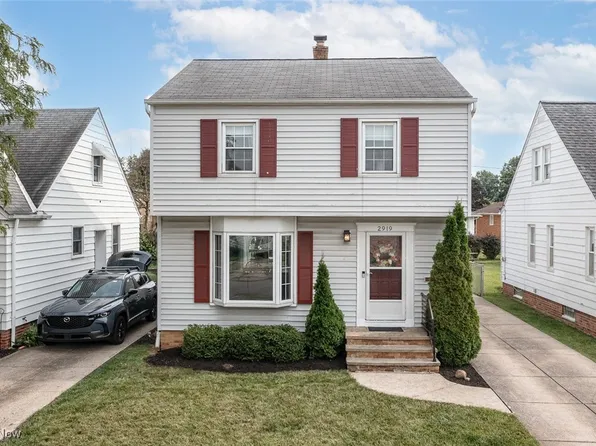 2919 Ingleside Dr, Parma, OH 44134