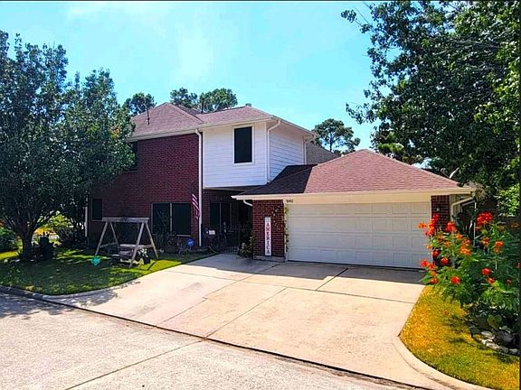 2nd image of 18402 Spinner Court Dr