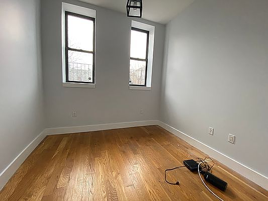 3rd image of 65 Stuyvesant Ave #2B