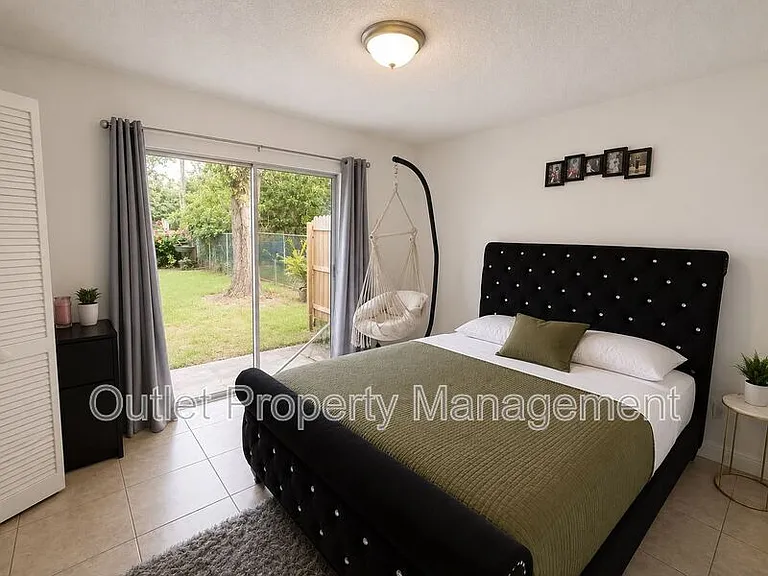 2342 Pear Tree Ct — Photo 5