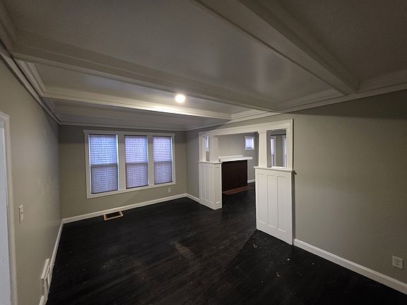 4th image of 2987 Hurlbut Ave #1