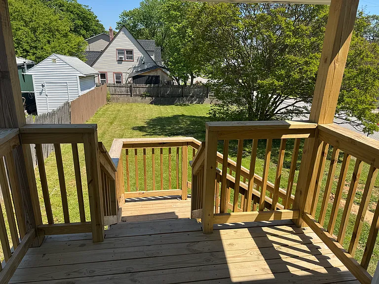 515 Mace Ave — Photo 8