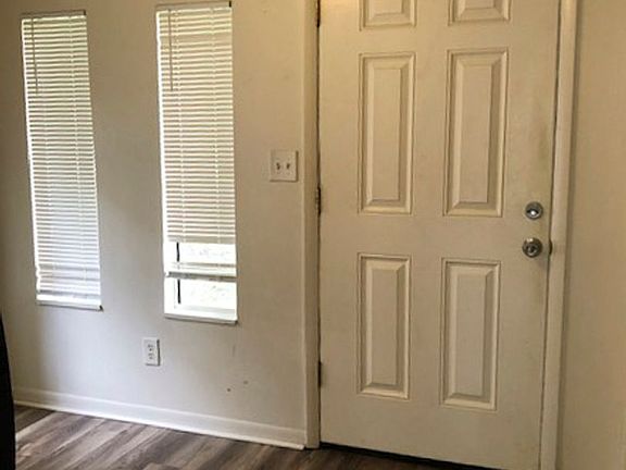 5th image of 5555 Barton Dr