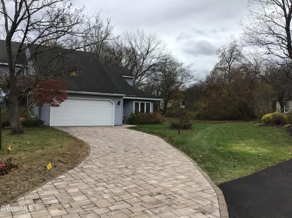 48 Carrie Court, Schenectady, NY 12309