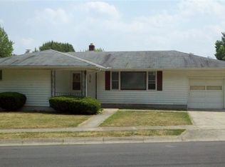 576 Hillridge Dr, Fairborn, OH 45324