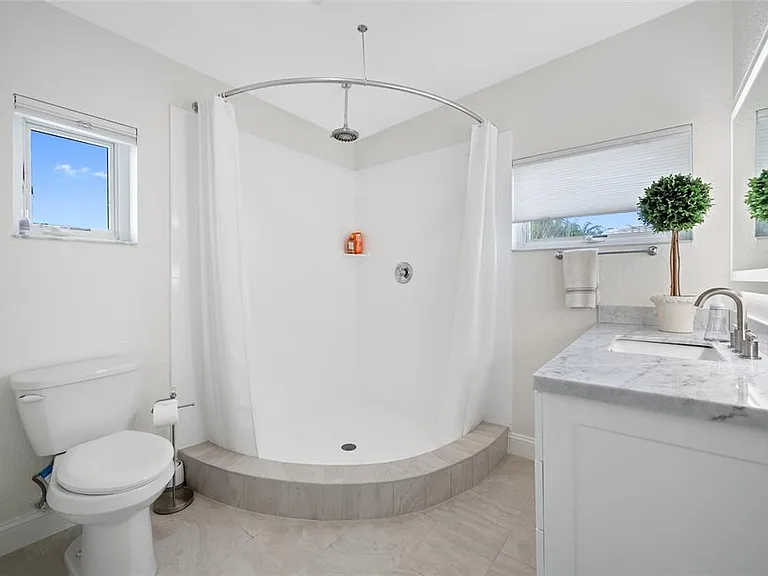 540 59th Ave — Photo 11