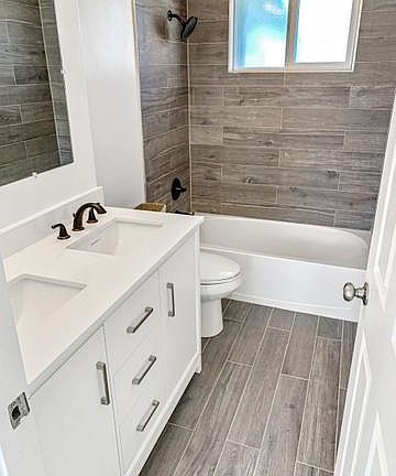 3rd image of 906 N American Beauty Dr