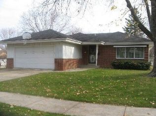 4900 N 89th St, Milwaukee, WI 53225