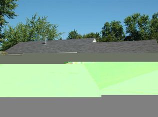 201 6th St NW, Oelwein, IA 50662