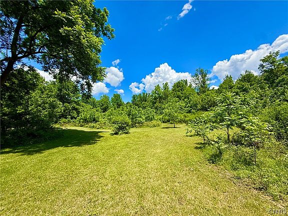 5th image of 4044 Cedarvale Rd