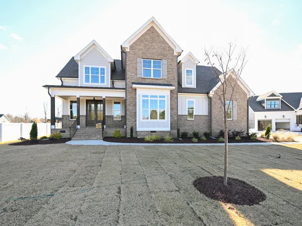 81 Maeview Ln, Raleigh, NC 27603