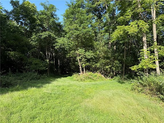 4th image of 160 S Main St Lot 64