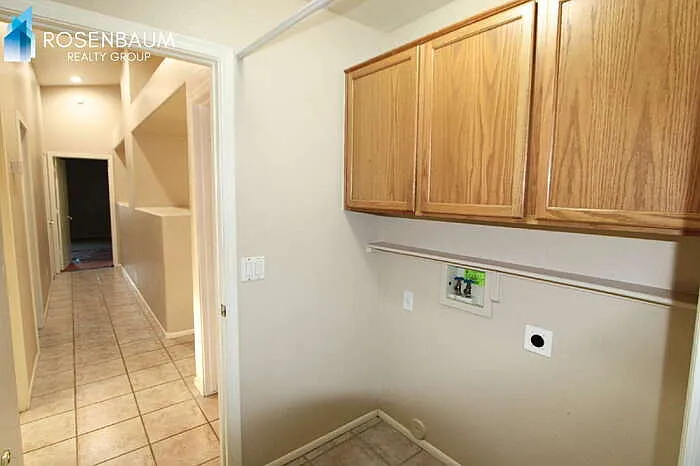 8736 W Lockland Ct — Photo 19