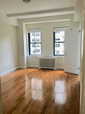 Rented by Stonehenge NYC LLC | media 5