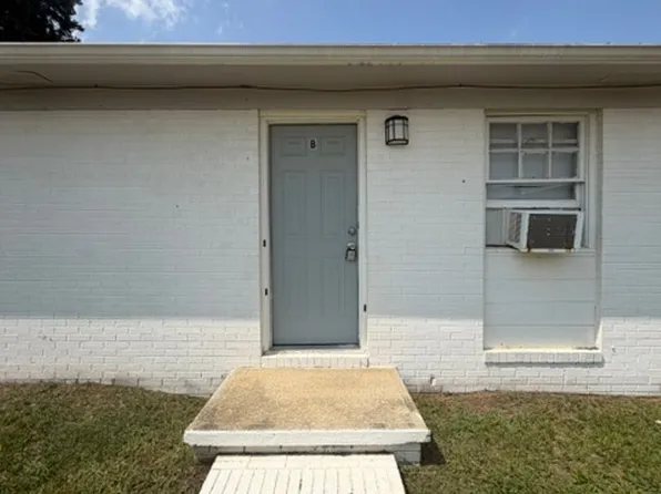 6444B Applecross Ave, Fayetteville, NC 28304