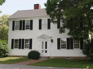 4 Porters Landing Rd, Freeport, ME 04032