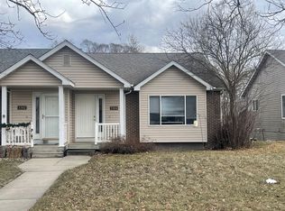 3304 Emerald Dr, Ames, IA 50010