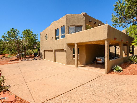 2nd image of 385 FOOTHILLS SOUTH Drive