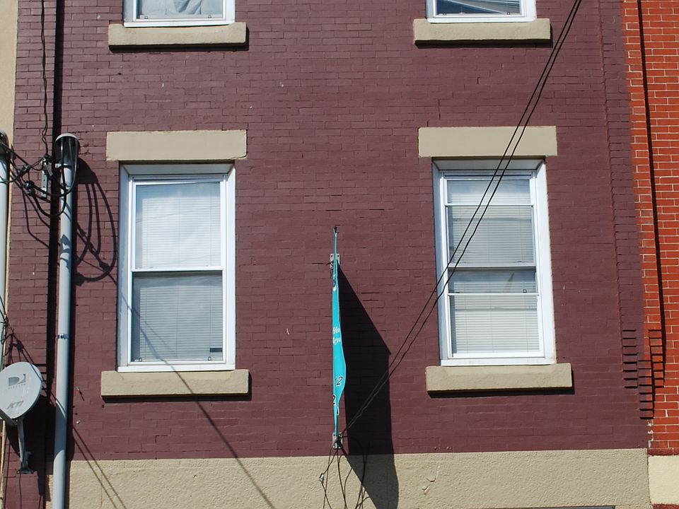 1st image of 1725 W Berks St APT 2