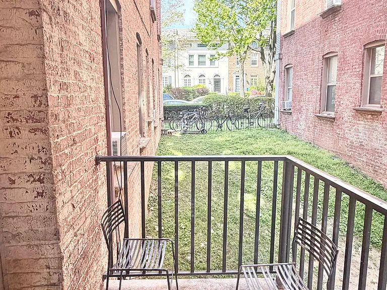 2827 28th St NW #11 — Photo 7
