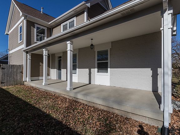 3rd image of 2020 Bellefontaine St