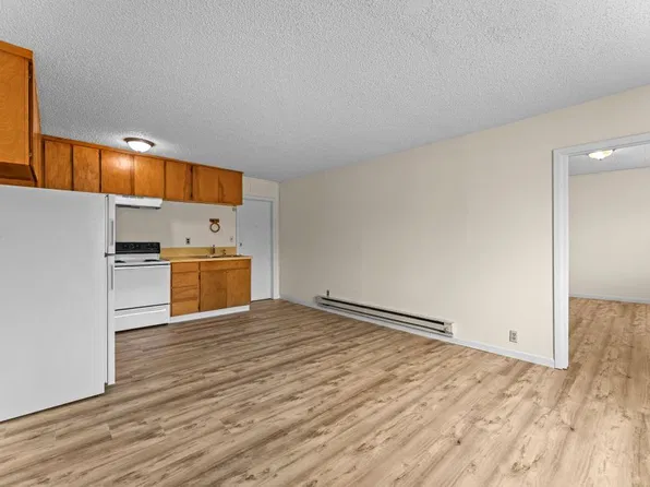 619 Chetco Ave #6, Brookings, OR 97415