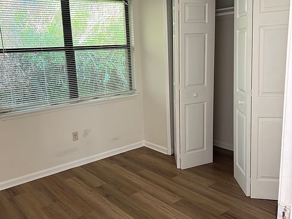 bedroom 2 with closet