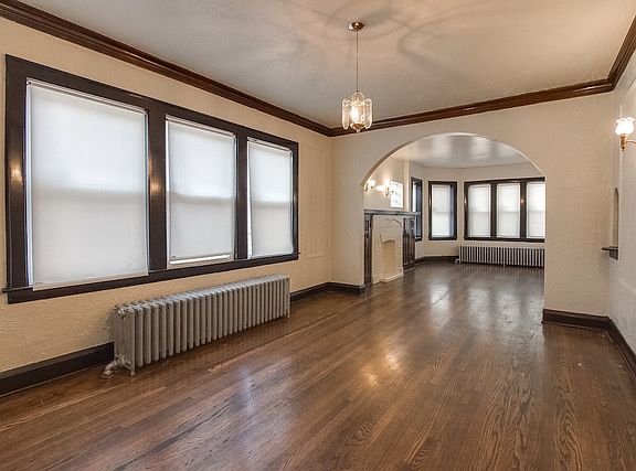 4th image of 5305 W Newport Ave