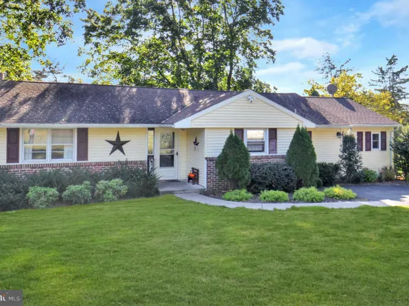 1525 Kauffman Rd, Pottstown, PA 19464