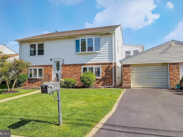 80 Northbrook Ave, Lawrence Township, NJ 08648