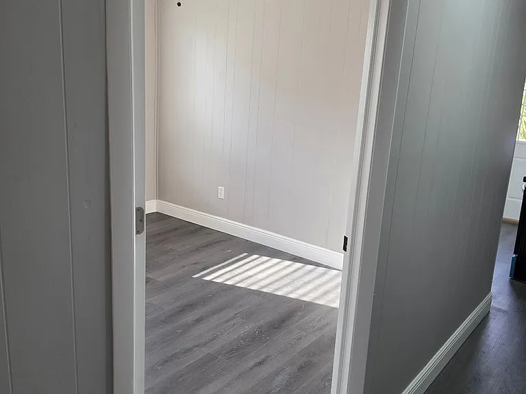 202 Luella Ct — Photo 23