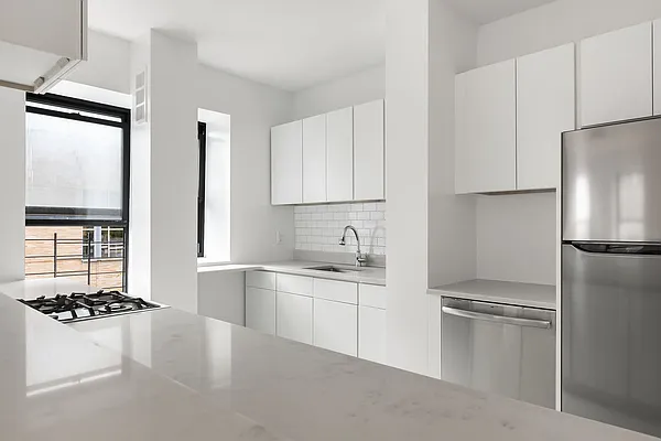 Rented by Compass | media 9