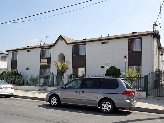 2nd image of 1224 S Kenmore Ave APT 14
